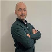 Profesor de lengua española aplicada al mundo profesional, bussines e interculturalidad. 