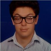 Profesor de matemáticas impartiendo clases de matemáticas y física en todos los niveles