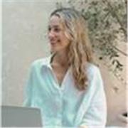 Certified Life Coach and Somatic Wellbeing Practitioner supporting students and young adults to manage stress, build confidence.
