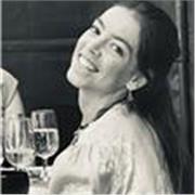 Enseignante en classe pour l'art-appliqués, en cours privé à domicile en espagnol, je peux également transmettre en ligne.