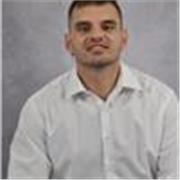 Futuro profesor, con ganas de enseñar, gran experiencia en el trato con niños. Preferiblemente educación primaria.