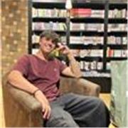 He sido alumno de ESO y Bachillerato, graduado en los dos. Y puedo ayudar a niños a la hora he estudió 