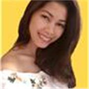 Patient, engaging English tutor offering simple, fun and personalised lessons that build confidence and help you speak naturally