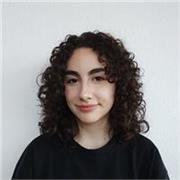 Profesora de inglés con conocimientos de pedagogía, psicología y aprendizaje inclusivo.
