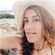 Diplomata maturità classica, iscritta alla Facoltà di Lettere della Sapienza, offro ripetizioni ed aiuto compiti di italiano e materie umanistiche, con passione e serietà, preferibilmente online