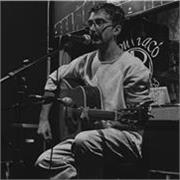 Músico instrumentista, desde guitarra clásica, eléctrica, piano, bateria.