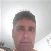 Professor cadastrado na Diretoria de Ensino ministra aulas particulares de Matematica, Português e Inglês