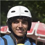 Laureato in tecnologie alimentari con 110 L e magistrale di enologia disponibile per lezioni di : chimica, biologia e biochimica