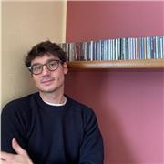 Insegnante di Lettere (Italiano, Storia e Geografia) e di Latino