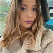 Studenti di scuole superiori o universitari