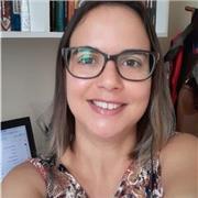 Uma pessoa acessível, disposta a aprender sempre, buscar ajudar da melhor maneira. Tenho experiência de mais de 10 anos como professora em sala de aula