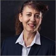 Un profesora que se especializa en Ensenar conversacion, grammatica, vocabularies y pronunciacion, asi Como ingles de negocios