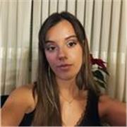 Me llamo Vega, soy graduada en Ciencias Químicas por la USAL. Imparto clases presenciales de física y química; y matemáticas