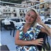 Docente di madre lingua Russa impartisce lezioni di italiano a cittadini russi, supportata da un diplomato in liceo linguistico di madre lingua italiana