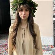 Laureata all’Accademia di Belle Arti corso Grafica d’arte, sto proseguendo un’altra laurea in Informatica