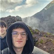 Studente di Ignegneria dell'università di Padova. Propongo ripetizioni online a studenti delle elementari, medie e superiori, possibilmente su materie scientifiche come matematica e fisica, ma sono disponibile anche per altre materie