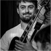 Clases de guitarra clásica y eléctrica en inglés