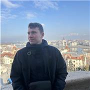 Profesor titulado de Inglés para secundaria con experiencia en distintos niveles, pero especializado a partir de A2 hasta C1.