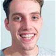 Soy maestro de Educación Primaria con especialidad en Inglés (EFL) y un perfil internacional