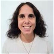 Profesora titulada . Especialista en la enseñanza del dibujo artístico creativo