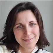 Tutor paziente e affidabile per la scuola primaria. Aiuto compiti e metodo di studio