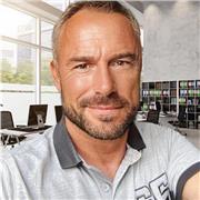 Patient, encouraging and knowledgeable teacher with lots of teaching experience to help you progress and succeed