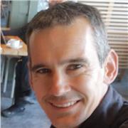 Soy una persona muy dinamica ,capaz de adaptarme a la clase ya sea de niños, personas mayores o de diferentes niveles. Con paciencia y hempatia