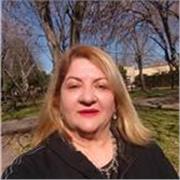 Soy Profesira de inglés y Español para todas las edades y niveles! 