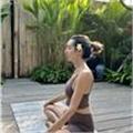 Instructora de yoga con formación en bali. hatha, vinyasa flow, yoga nidra, meditación