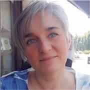 Ho conseguito il diploma di Tecnico dei Servizi Sociali e lavoro da anni come educatrice. Pazienza,empatia, fondamentale metodo