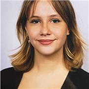 Prof d'anglais de 20 ans, française qui as appris l'anglais toute seule, je sais donc assez bien l'apprendre!