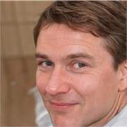 Would you like to speak English more fluently? English for Professionals in Montevideo with Native Californian teacher
