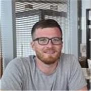 Primary teacher with extensive experience of supporting EAL children