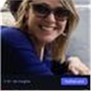 Professora de inglês bilingue, com pós na Inglaterra, mestrados e doutorado em linguística aplicada ao ensino de línguas