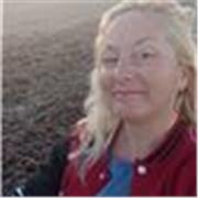 I'm a professional teacher for primary school from Australia and Norway 