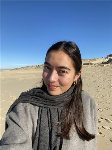 Inès