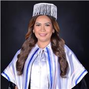 Master's degree holder with experience teaching English to adults