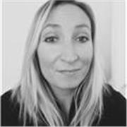 Passionnée de lettres et très attentive à l'utilisation de nôtre langue si riche, j'aimerais partager cette compétence .