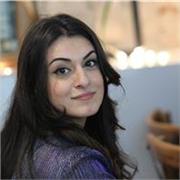 Laureata in Giurisprudenza e ora lavoratrice, impartisce ripetizioni per ragazzi/e delle scuole elementari, medie e superiori