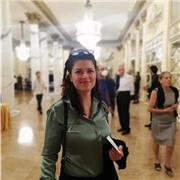 Insegnante di pianoforte, solfeggio, canto lirico