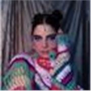 Professeure en design de mode et costume: apprentissage des bases du métier 