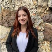 Profesora licenciada a preescolar con experiencia en primaria