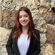 Profesora licenciada a preescolar con experiencia en primaria