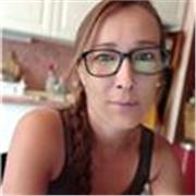 Bilingue, je donne des cours niveaux collège et lycée, et également des cours pour adultes