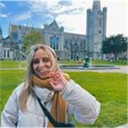 Profesora titulada en inglés con más de 8 años de experiencia 