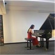 Recién terminado el Grado Superior de Interpretación de Piano, con muchas ganas de dar clases. Estudiando actualmente un máster de interpretación de piano e investigación musical