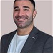English teacher with CELTA certification offers personalized English lessons.