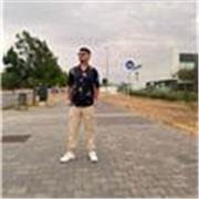 Soy estudiante con nivel C1 en inglés, responsable y motivado para ayudar a alumnos de diferentes niveles a mejorar su inglés.