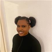 Englische Muttersprachlerin, ich bin mit der Sprache zuhause aufgewachsen, ich kann und möchte allen helfen, die es wollen.