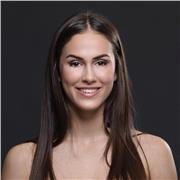 Laureanda in design del prodotto e moda, offro lezioni di qualsiasi materia